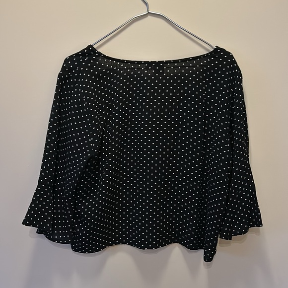 Buttoned Printed V-Neck Blouse - Picture 4 of 4